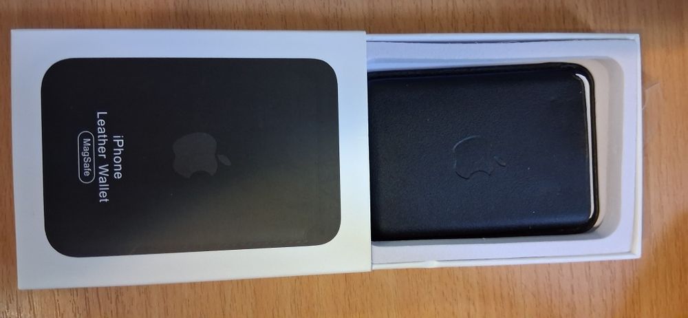 Portfel Iphone MagSafe