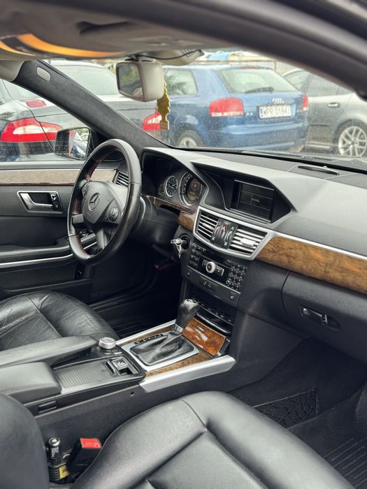 Na Sprzedaż Mercedes e212 1.8LPG/kompresor/automat/super st/klima/zami