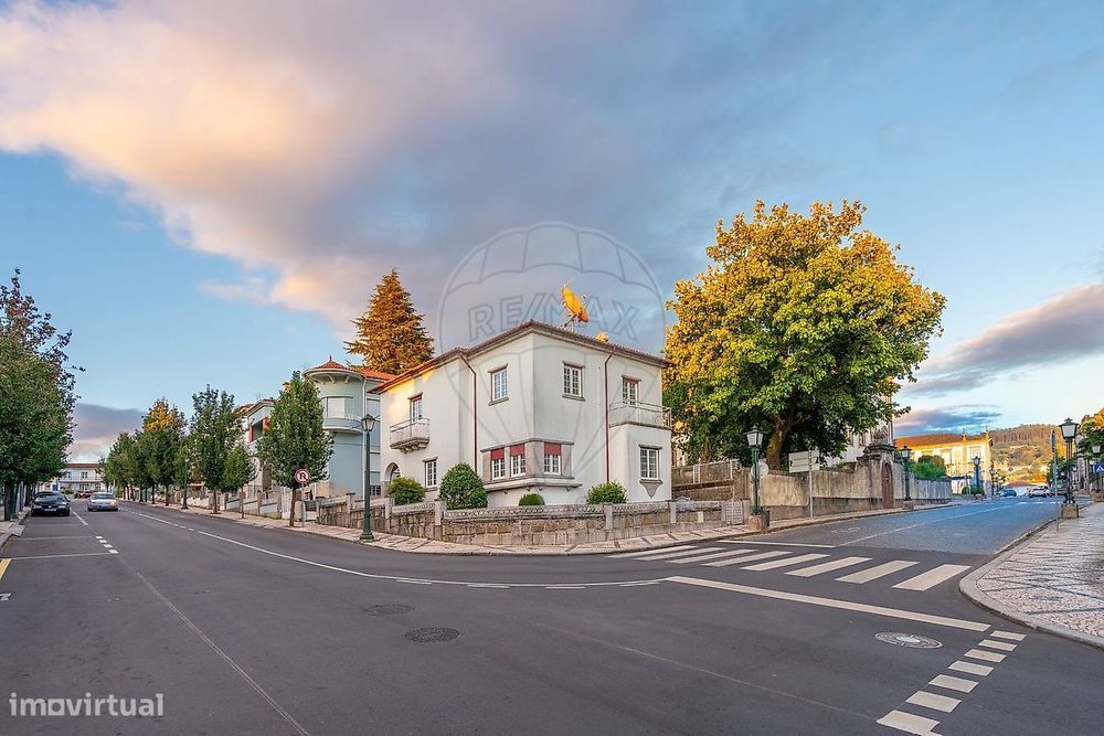 Moradia T4 para venda