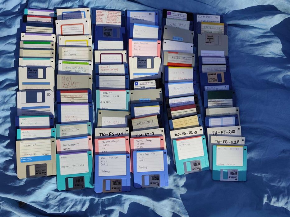 68 Dyskietek Atari 3,5