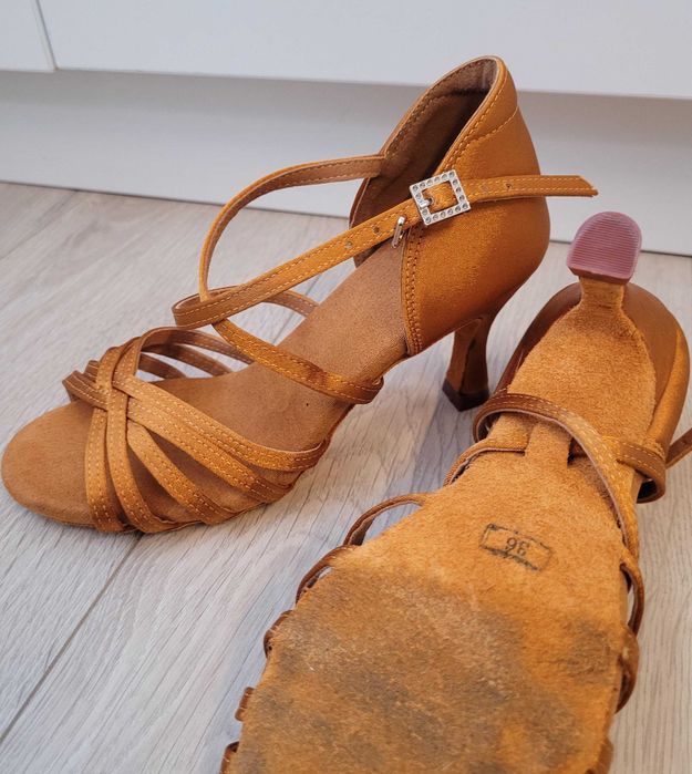 Buty taneczne, do tańca latynoamerykańskiego, rozmiar 36/36,5