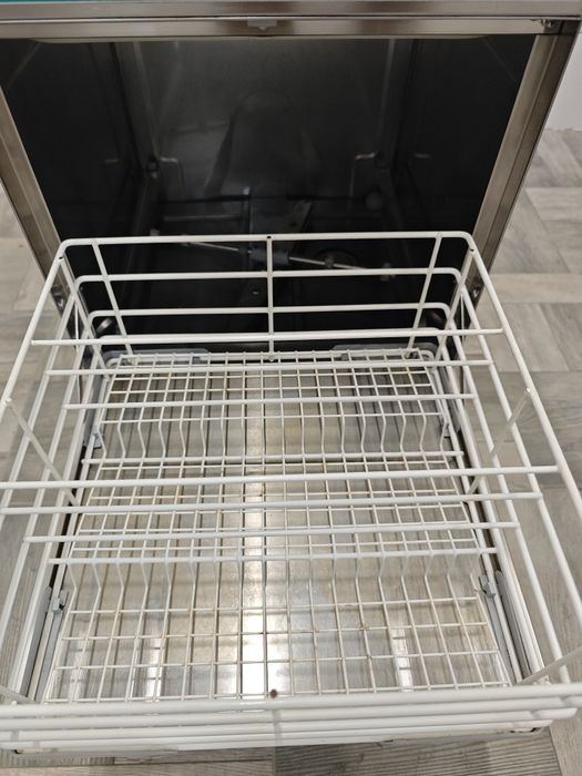 Бокаломийка посудомийна машина професійна Meiko Bobeck UGS410