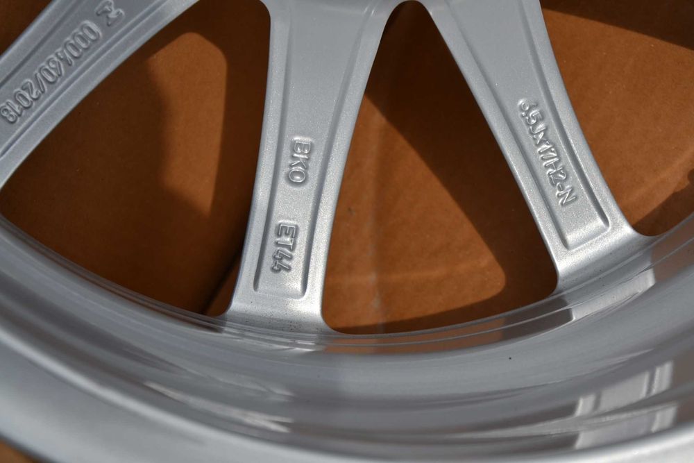 Felgi Skoda Karoq Octavia III IV Superb Yeti 17" VW Passat B7 B8 GOLF