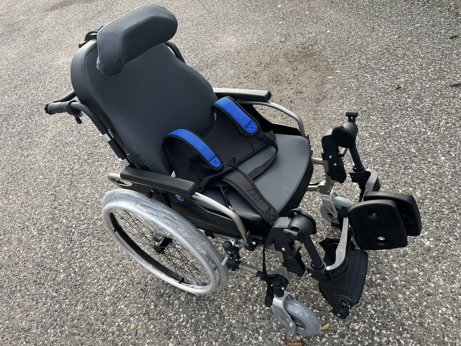 Wózek inwalidzki Vermeiren V300, nowy