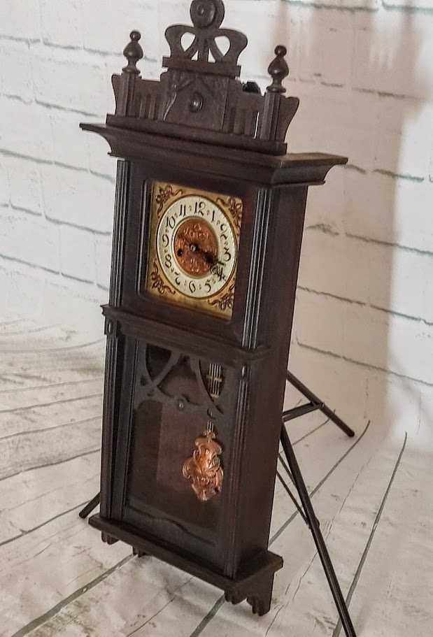 Relógio mecânico antigo de pendurar art nouveau