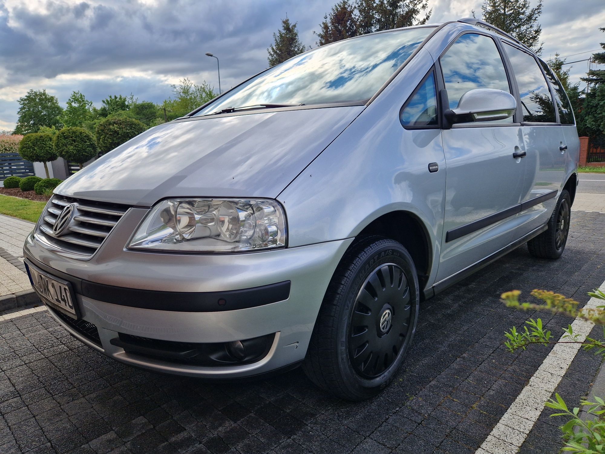 Sprzedam VW Sharan 2.0 benzyna 7 miejsc