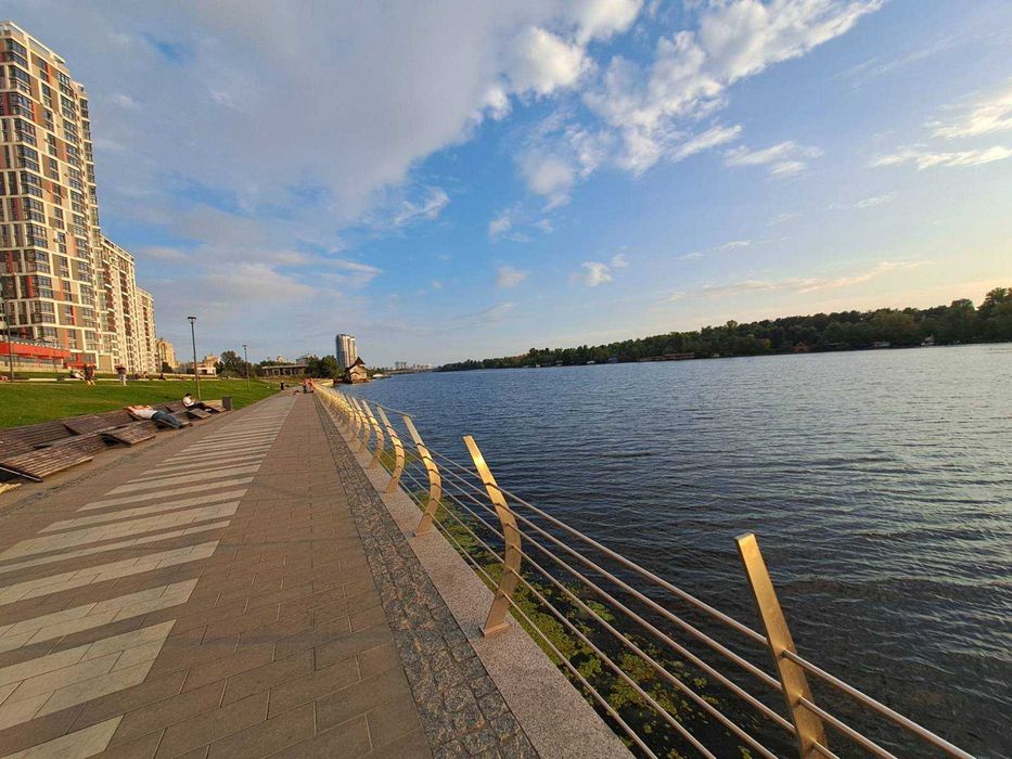 Продаж 3-к квартири в ЖК Русанівська Гавань з видом на Дніпро та парк