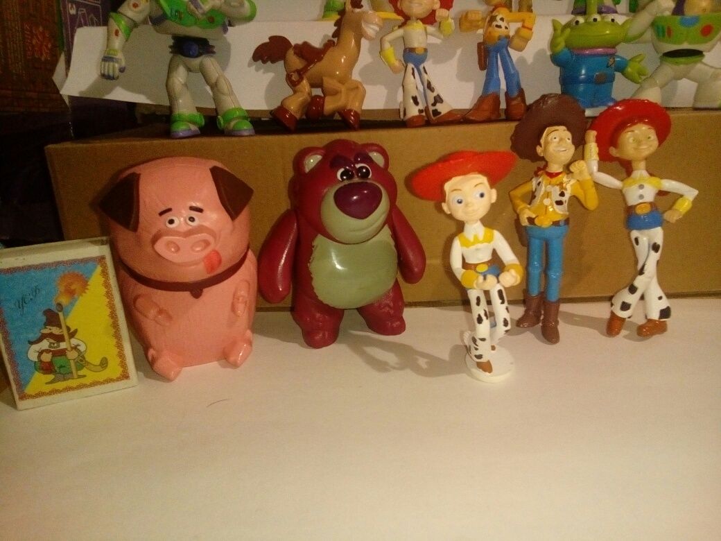Іграшки Баз Вуді Булзай кінь Toy story історія іграшок мультик