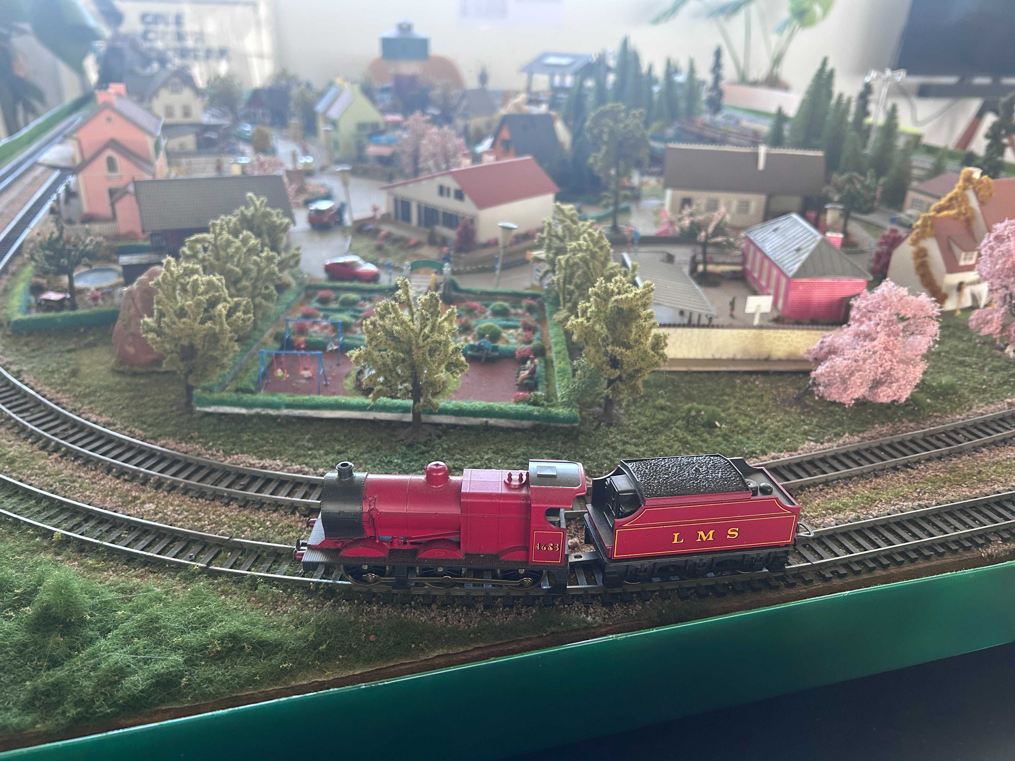 Maquete Ferroviária H0 – 180x130cm