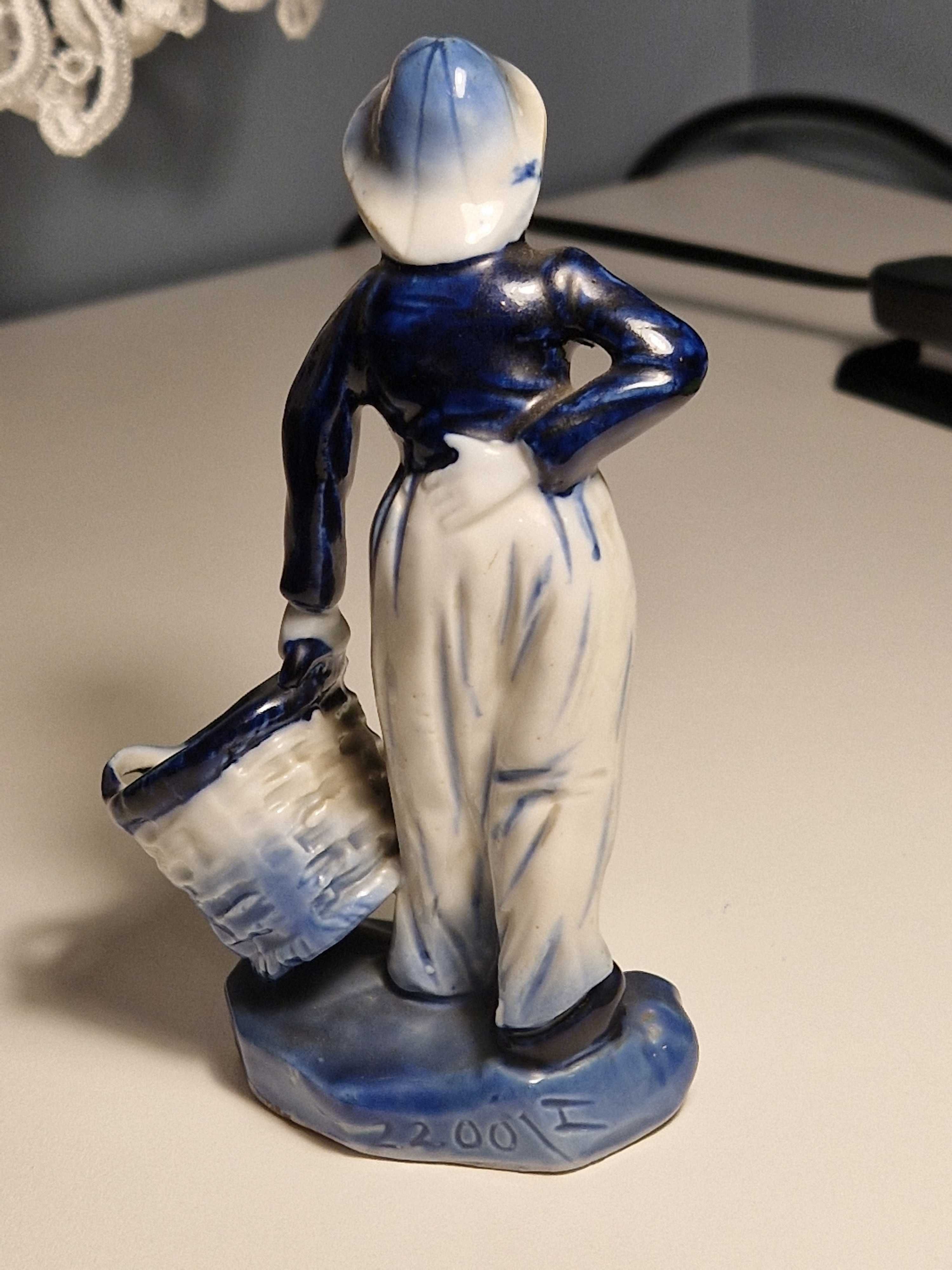 Delft figurka porcelanowa mężczyzny Rauenstein Turyngia 1900a1920rok