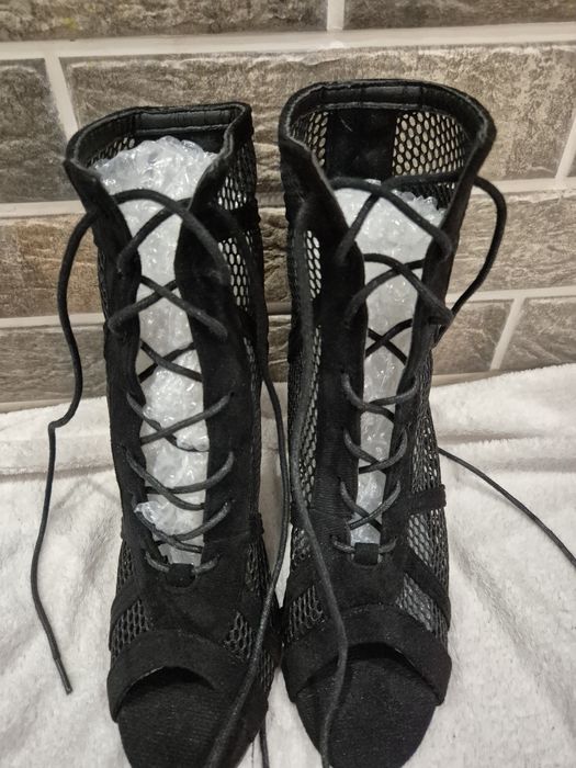 Танцювальне взуття для high heels