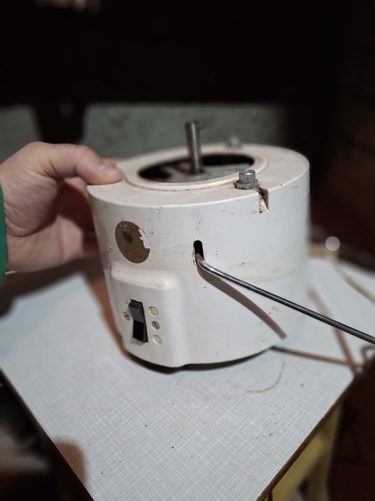 Stary silnik PRL 1970r. 300W sprawny