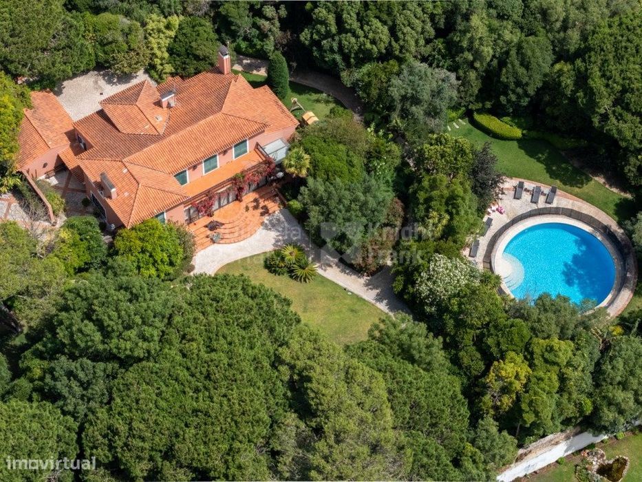 Moradia T5 com terraço e jardim em Birre