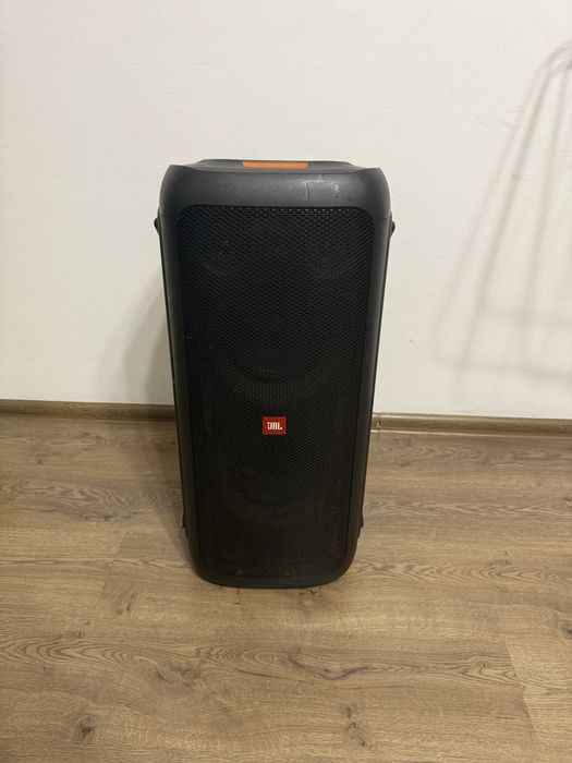 Jbl party box 200