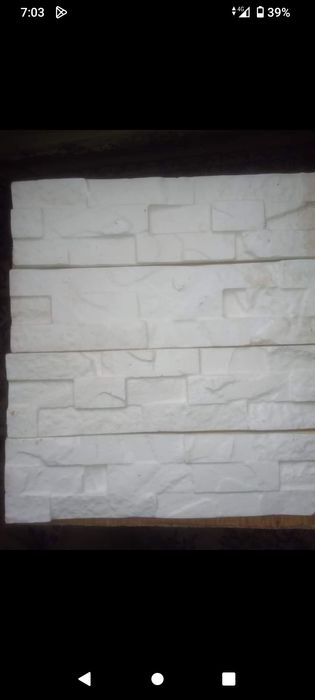 Гіпсова декоративна плитка від правлю новою поштою