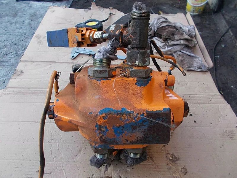 Rozdzielacz Hydrauliczny Śmieciarka Haller