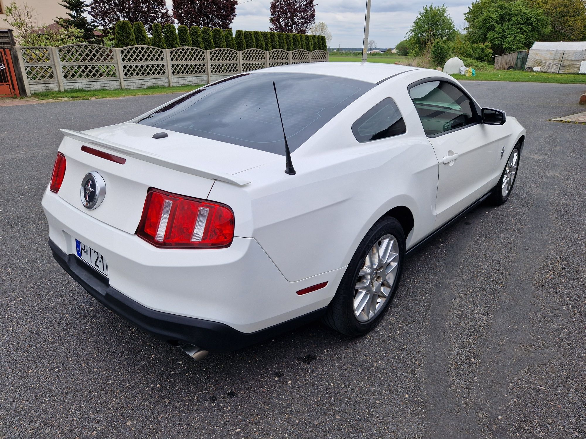 Ford Mustang 2011r 3.7l USA