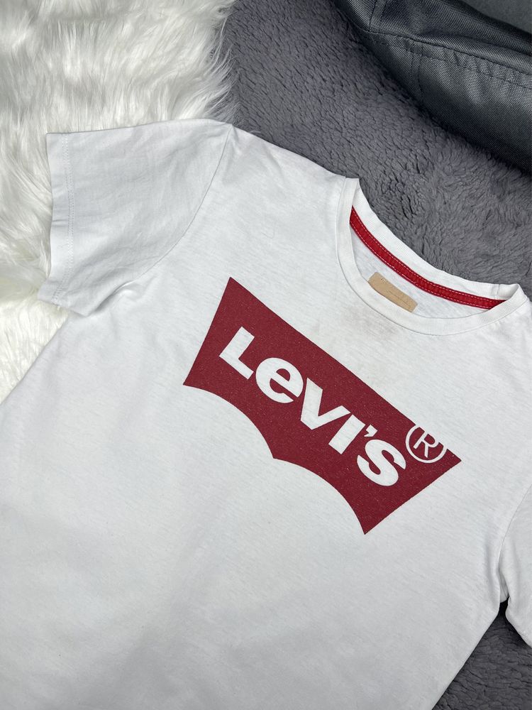 Жіноча футболка від Levi’s