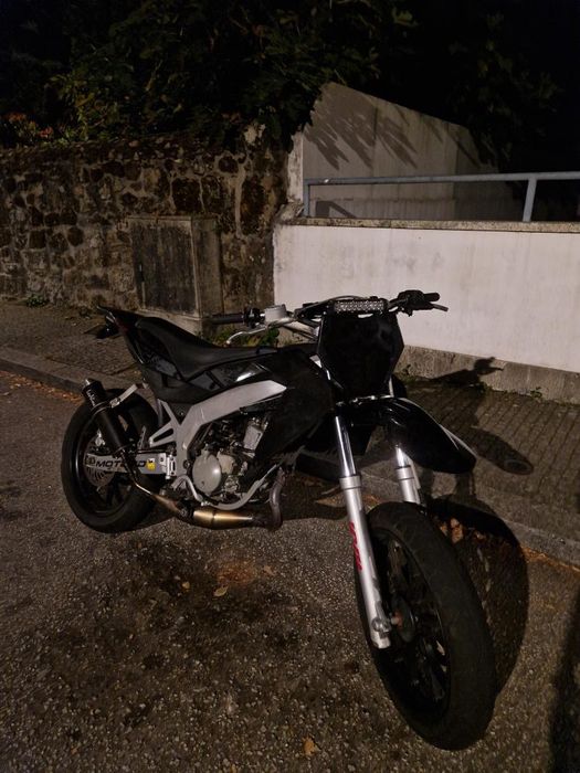 Aprilia sx 50 supermotard 2012