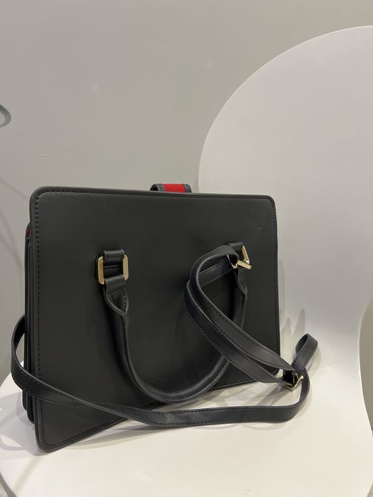 Продам сумочку Atos Lamborgini : 1600 грн