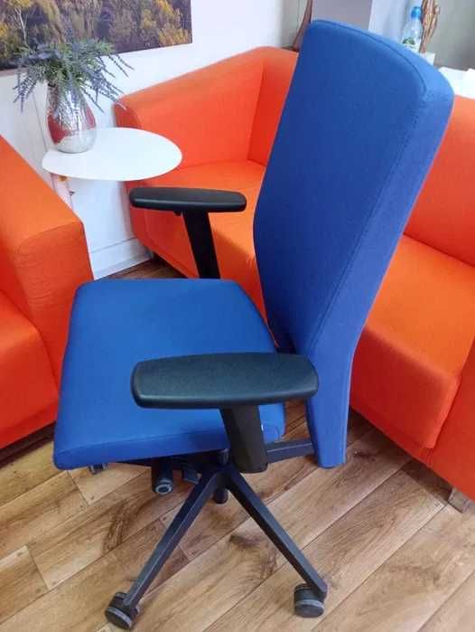 Fotel biurowy obrotowy PROFIM PLAYA do biur hoteli  recepcji