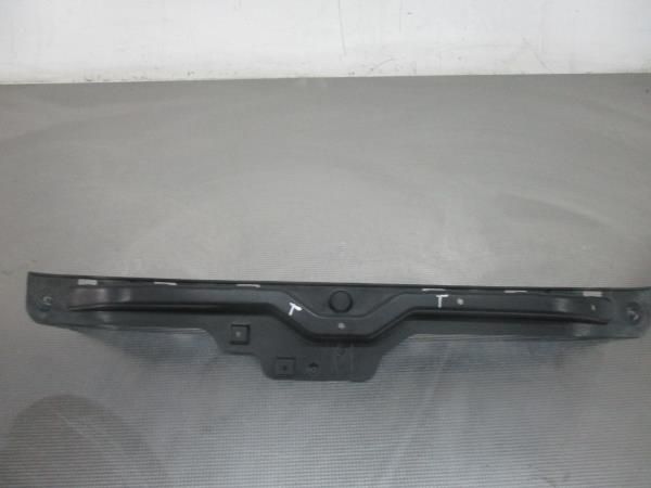 Guia de pára-choques trás direita FORD Fiesta VI (CB1, CCN)