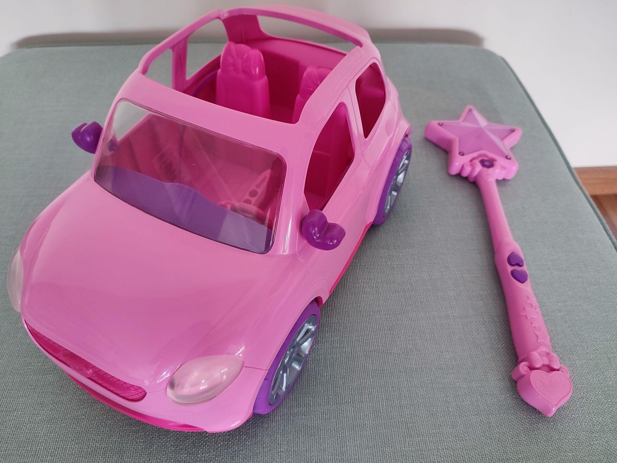 Carro telecomandado da Barbie