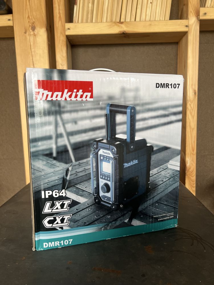 Radio Makita DMR107