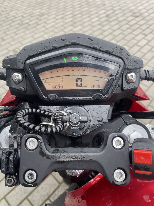 Продам ліфан sr220 присутній торг