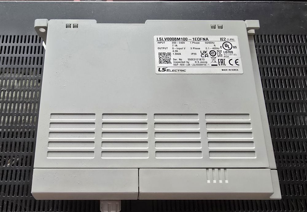 Falownik LG M100 0.75 kW, 230V, jednofazowy, NOWY