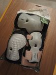 Proteções para Patins/Trotinete/Skate Criança PLAY Bridal Rosa 3x2