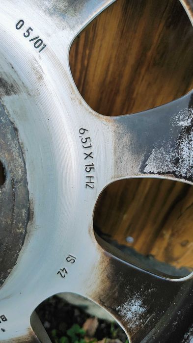 Felgi z oponami zimowymi BMW E46