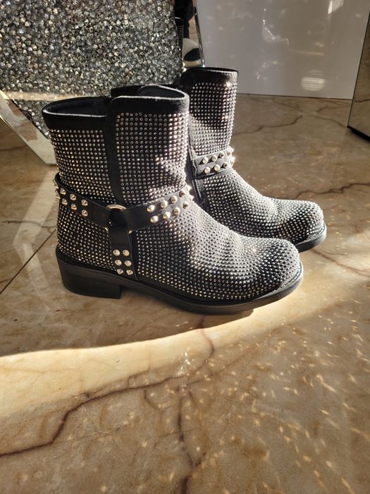 Buciki botki cyrkonie 38