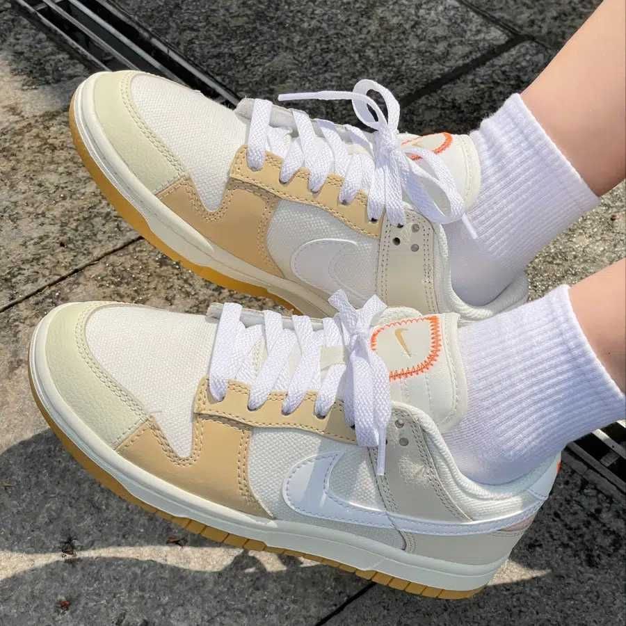 Кросівки Оригінал NIKE DUNK LOW SE BEIGE FJ5475-100