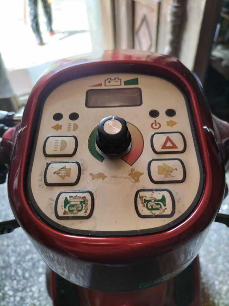 Skuter inwalidzki elektryczny