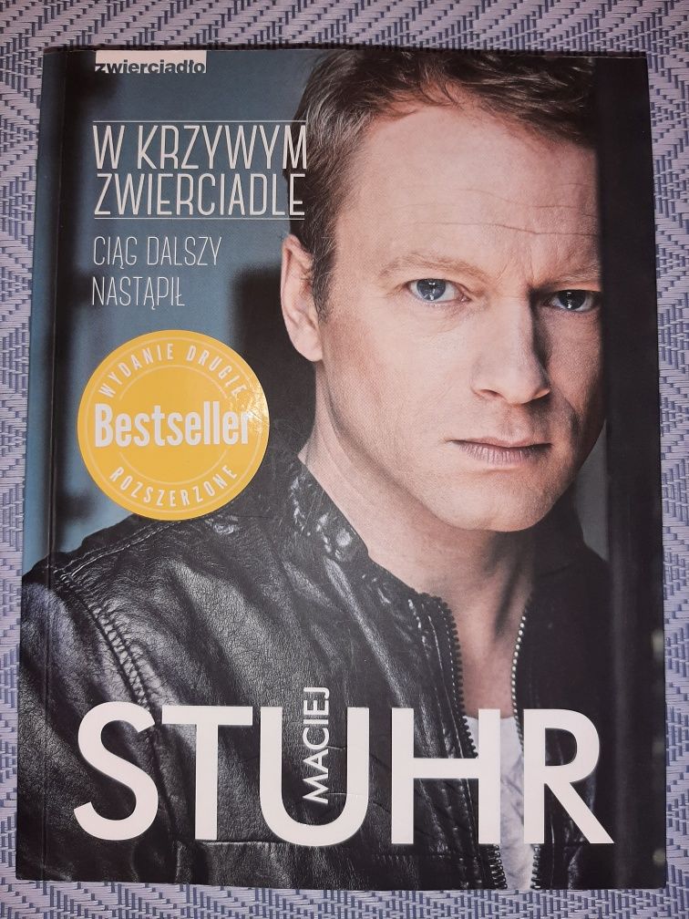 Stuhr W krzywym zwierciadle
