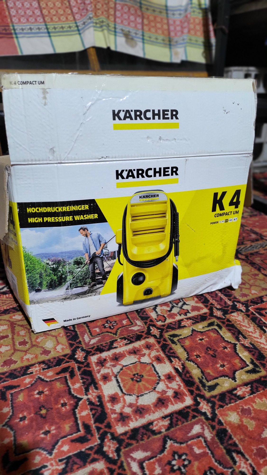 Мийка високого тиску  Kärcher K4 Compact um