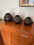 3 Potes de barro preto