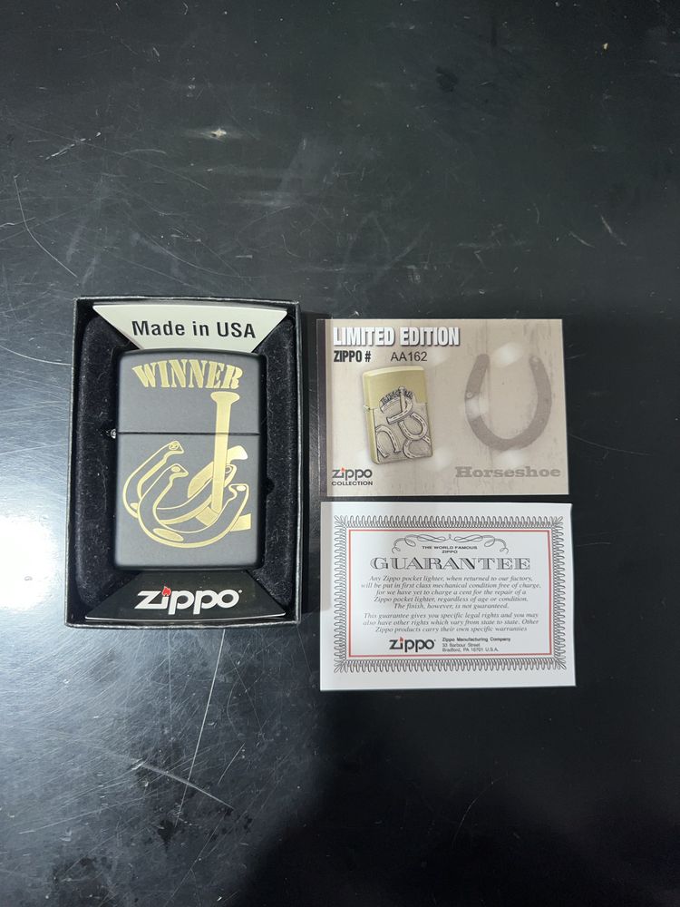 16 Zippos Originais com Caixa e Certificado – Edições Raras