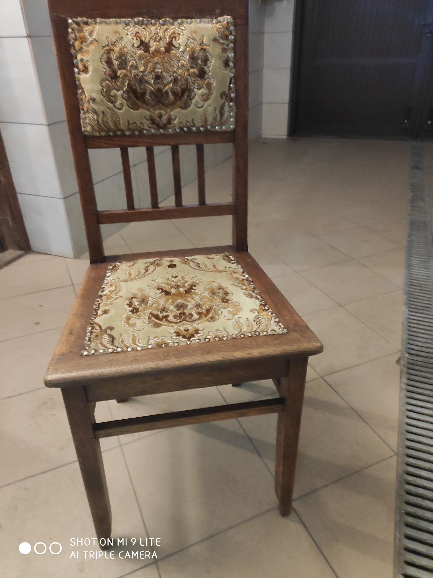 Stare krzesła drewniane przedwojenne