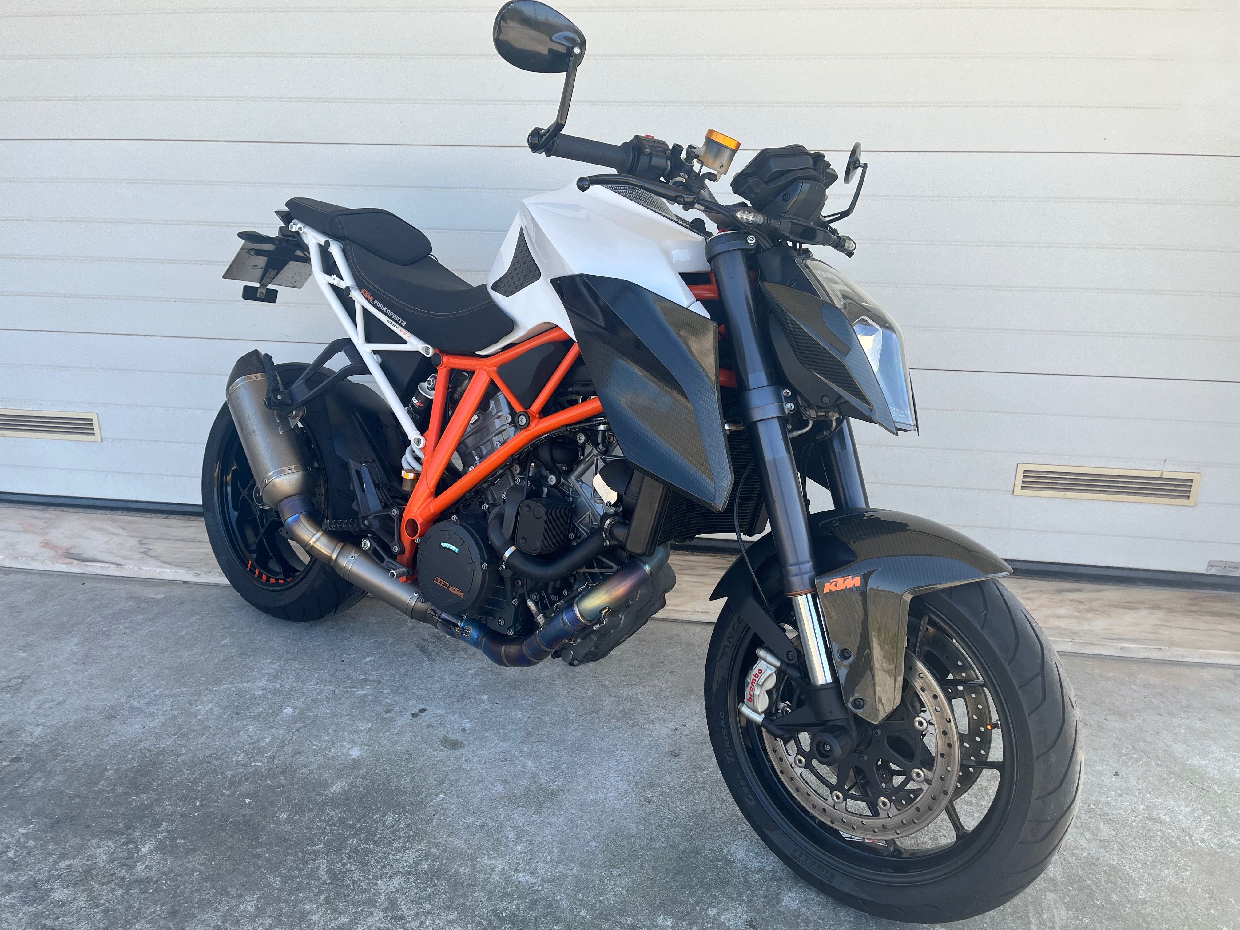 KTM SuperDuke 1290 R vários Extras