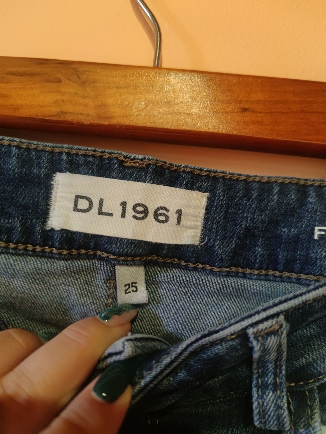 Spodnie  jeansowe DL1961