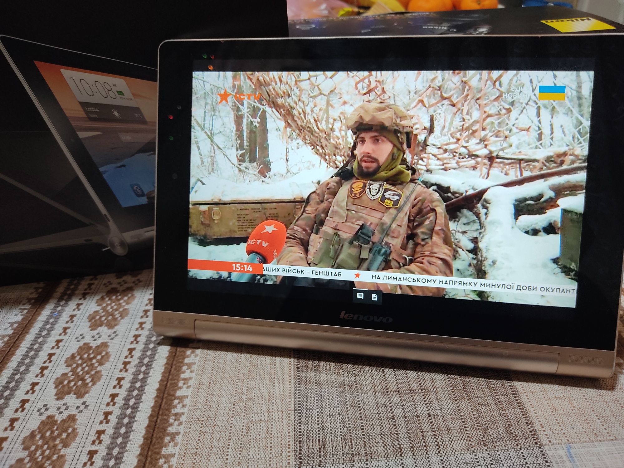 Lenovo yoga tablet 10 HD+