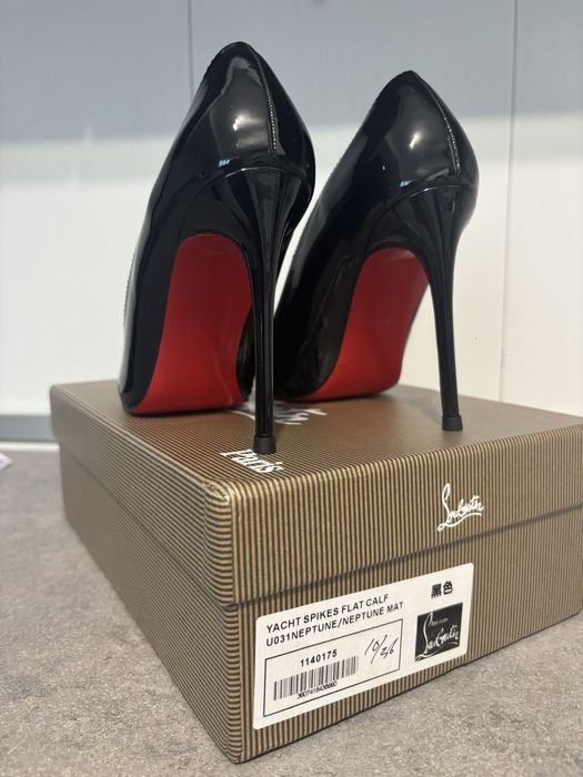 Класичні чорні туфлі 36 розмір