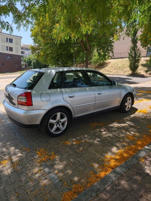 Audi A3 1.9TDi cinzento