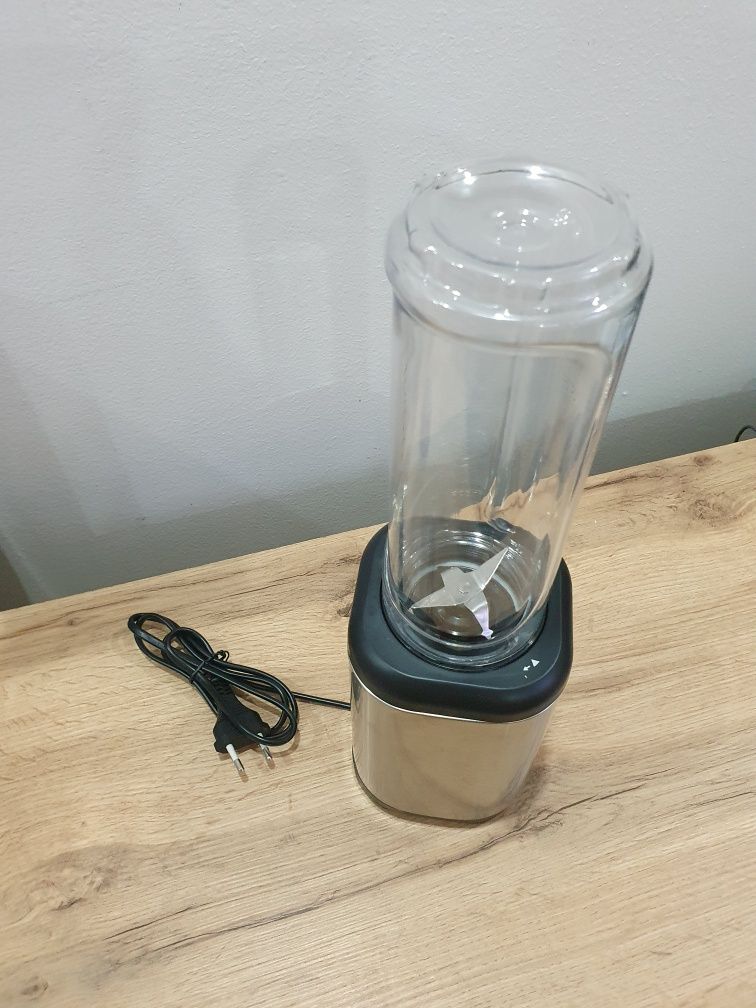 Blender kielichowy WMF Kult X Mix&Go 300W