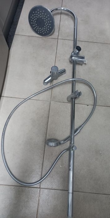 Chuveiro com torneira misturadora