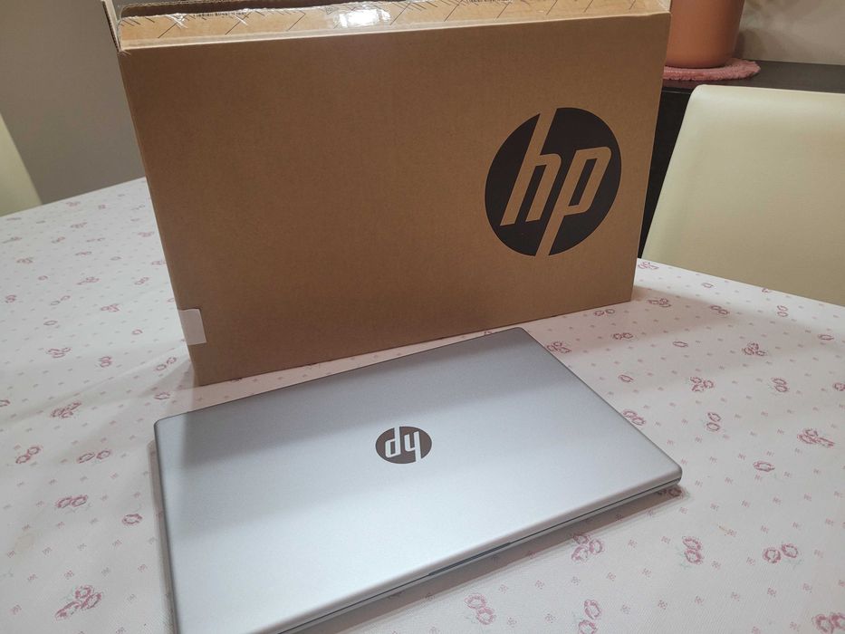HP 15-fd0099np •i7-1255U • 16GB • 1TB SSD • NOVO + Garantia HP 3 Anos