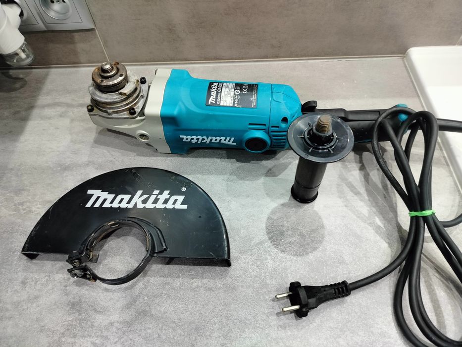 Szlifierka kątowa Makita GA9050