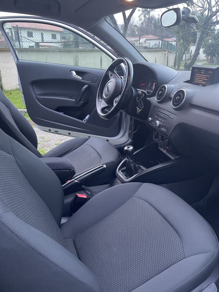 Audi A1 TSFI 1.2 gasolina e GPL
